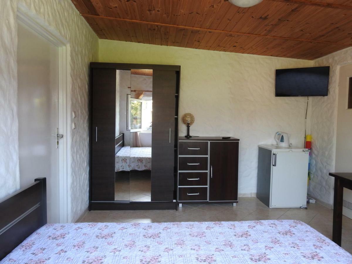 Appartement Malwa à Jezierzany Extérieur photo