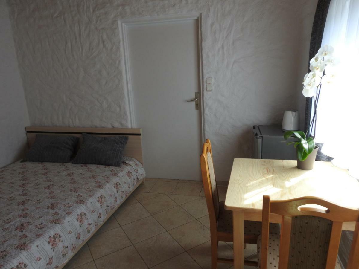 Appartement Malwa à Jezierzany Extérieur photo
